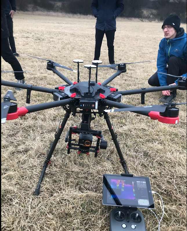 dji M600